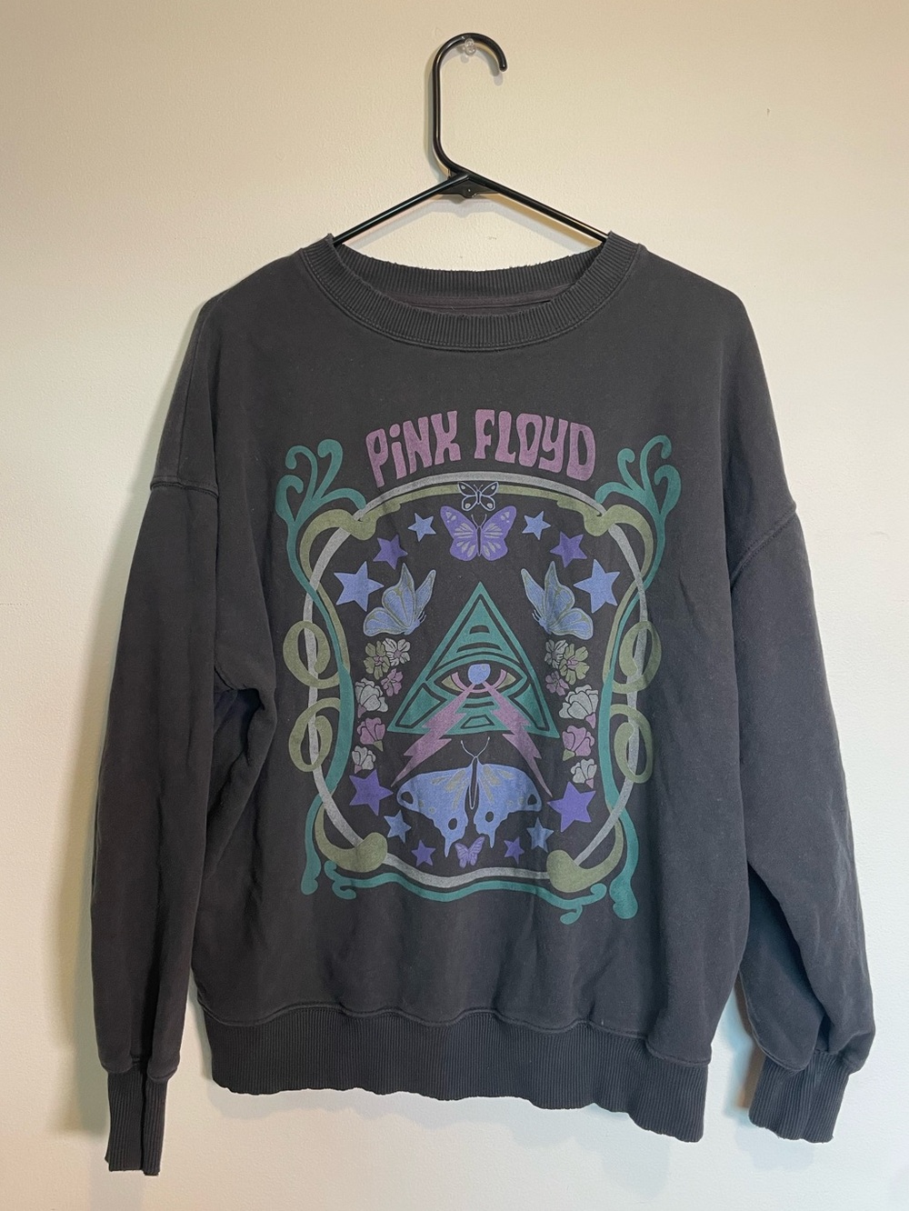 American Eagle Pink Floyd Graphic 
Crewneck Sweatshirt with Psychedelic Graphic